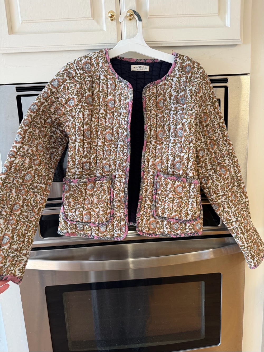 NATURAL LIFE Quilted Floral Puffer Jacket with Pink Trim